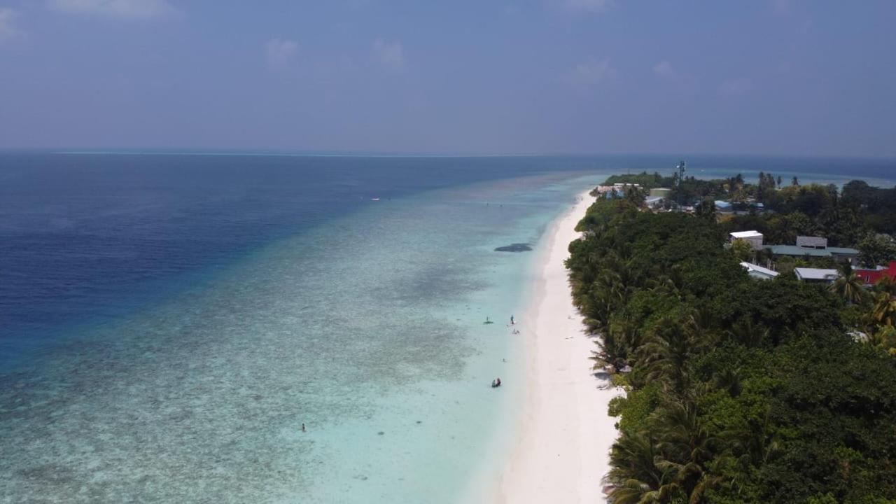 Ukulhas Villa Beach Hotel Exterior foto