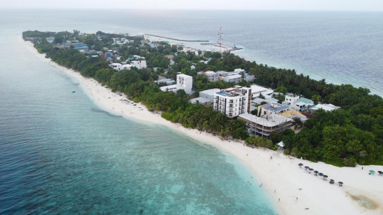 Ukulhas Villa Beach Hotel Exterior foto